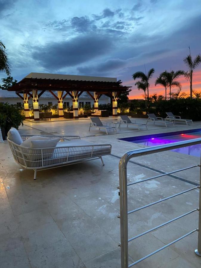 Апартаменти Luxurious Ocean View In Хуан-Доліо Екстер'єр фото